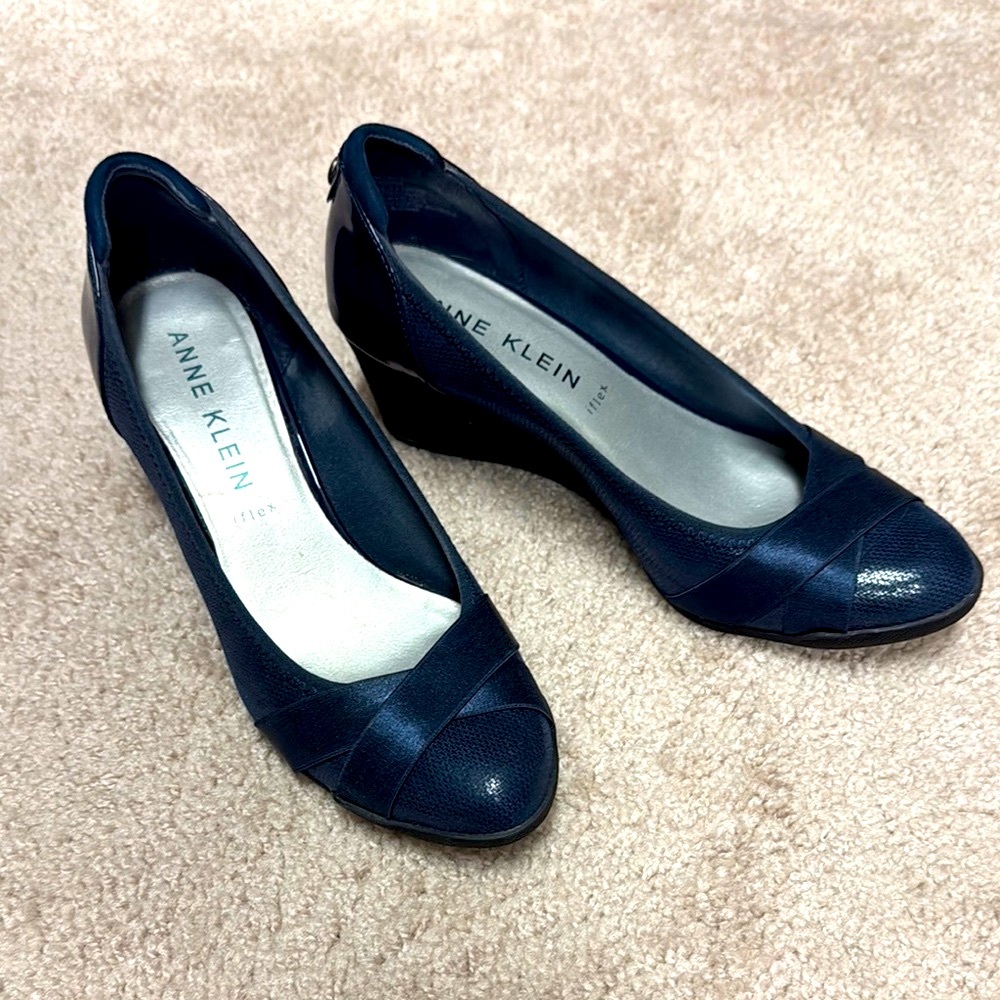 Anne Klein Timeout Navy Blue Wedges - Size 7M